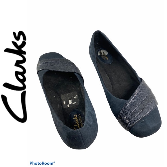 Clarks Bendables Navy Suede Flats - Picture 1 of 6